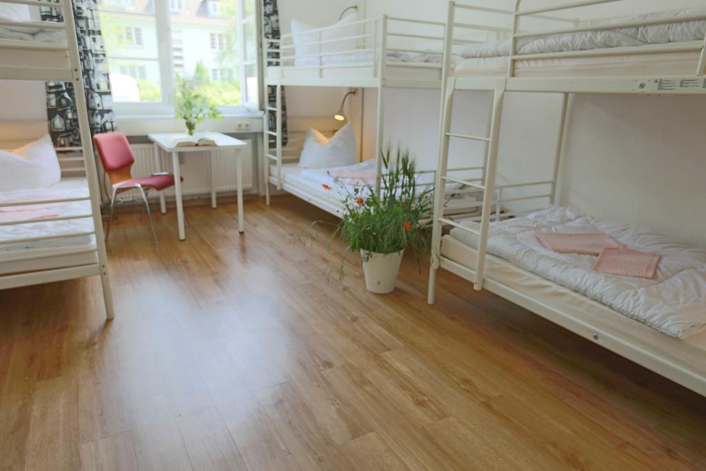 Family Inn Herberge Hildesheim Extérieur photo