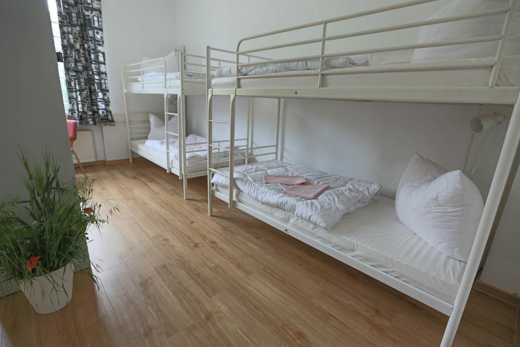 Family Inn Herberge Hildesheim Extérieur photo
